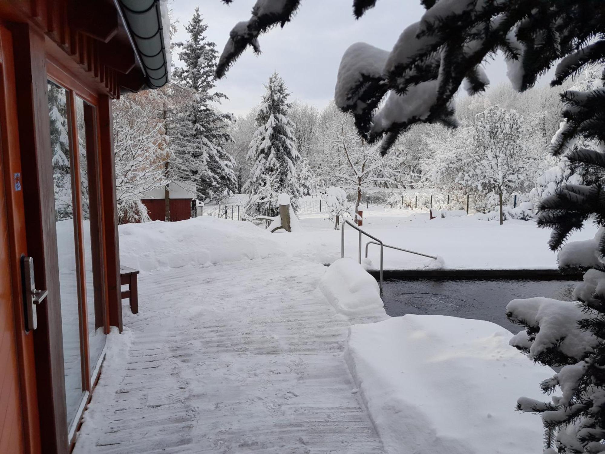 Guest House Sneznik المظهر الخارجي الصورة